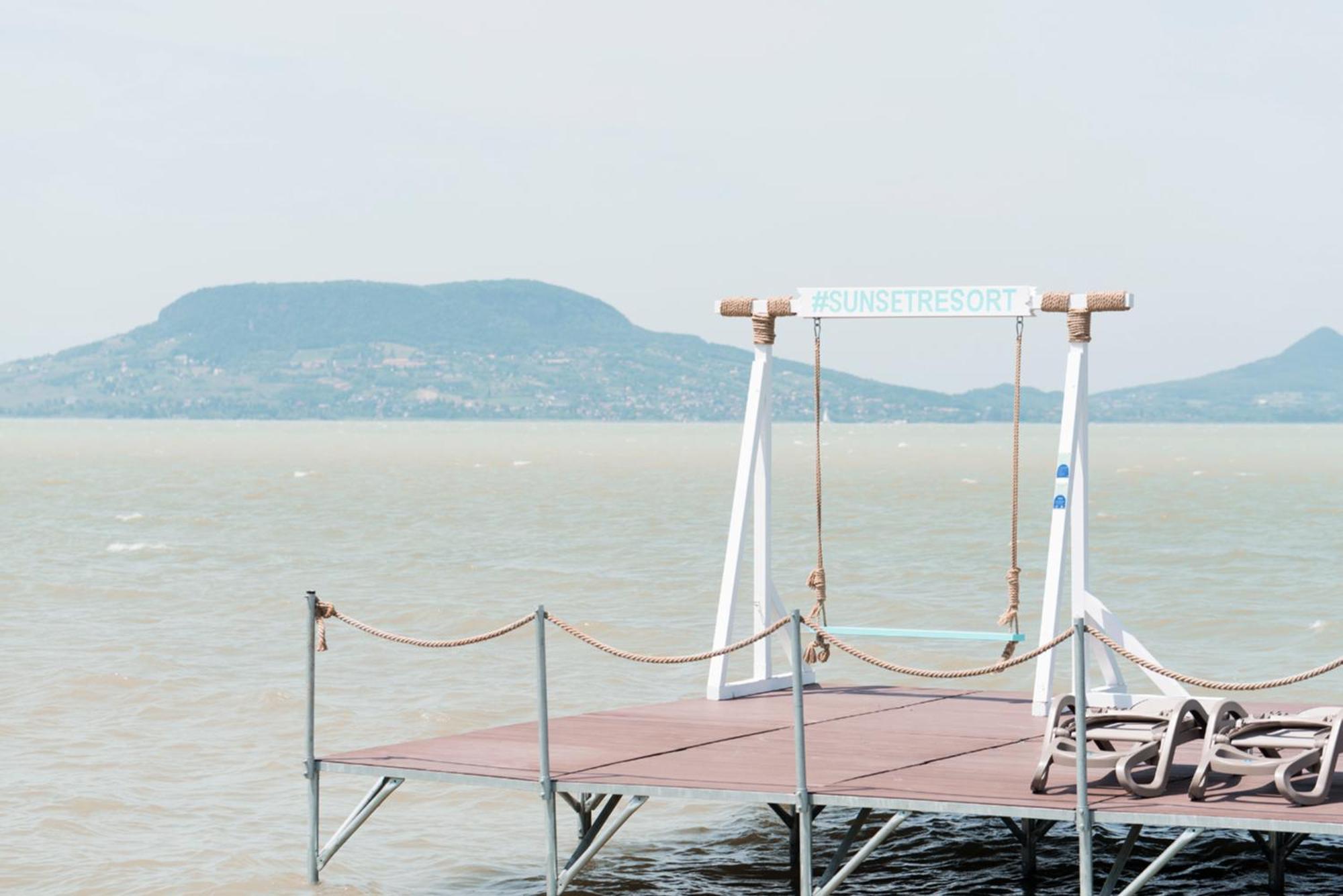 Sunset Resort - Lakeside Apartment Fonyód エクステリア 写真