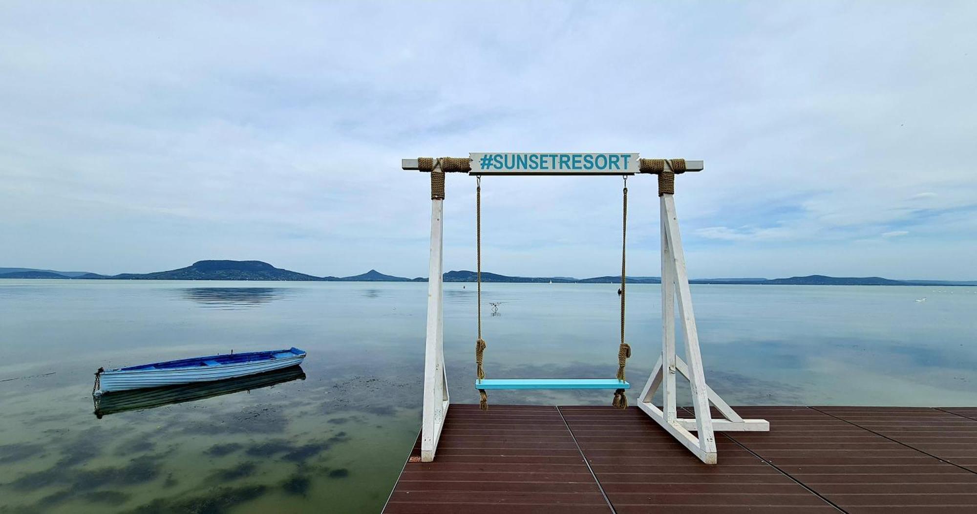 Sunset Resort - Lakeside Apartment Fonyód エクステリア 写真