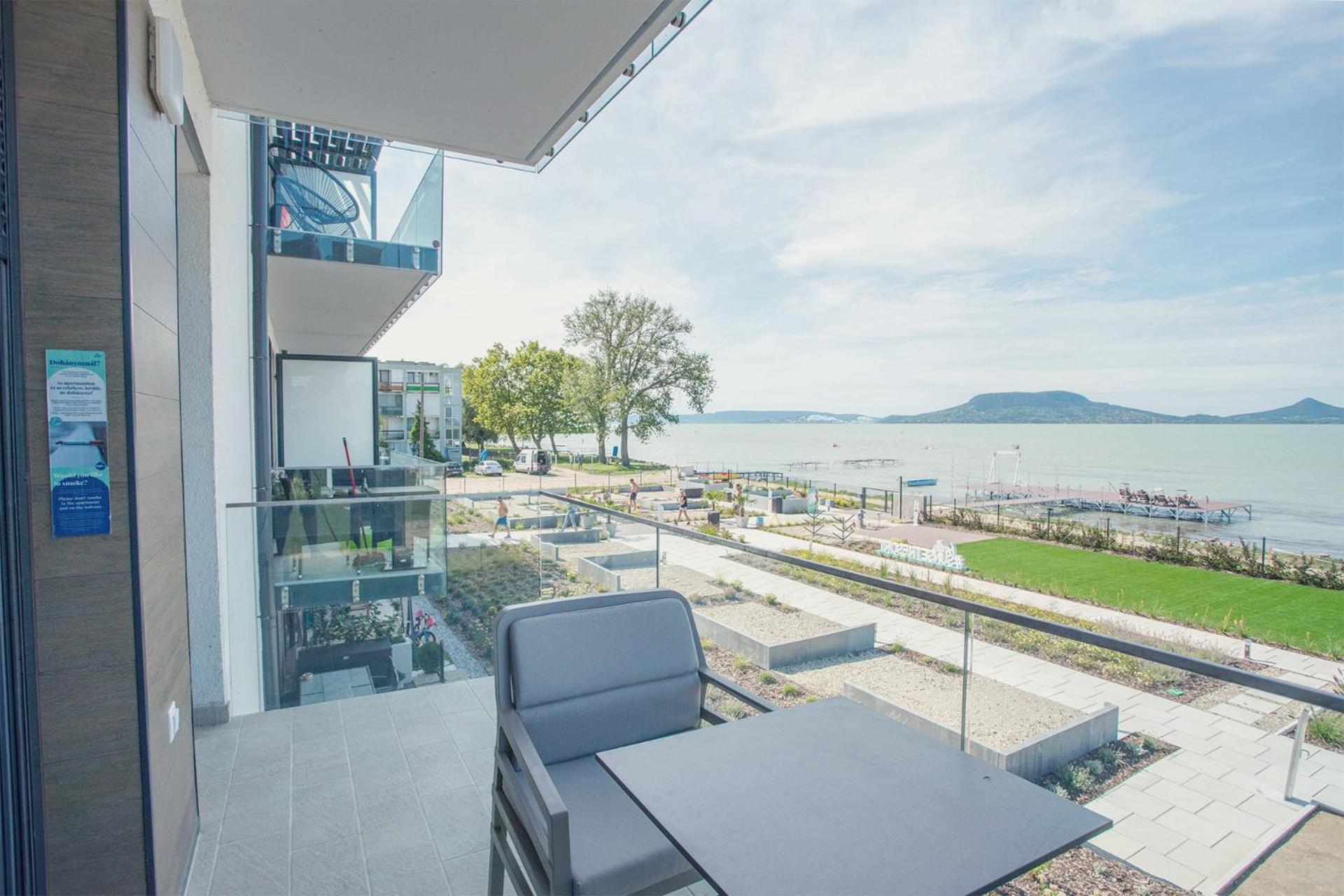 Sunset Resort - Lakeside Apartment Fonyód エクステリア 写真