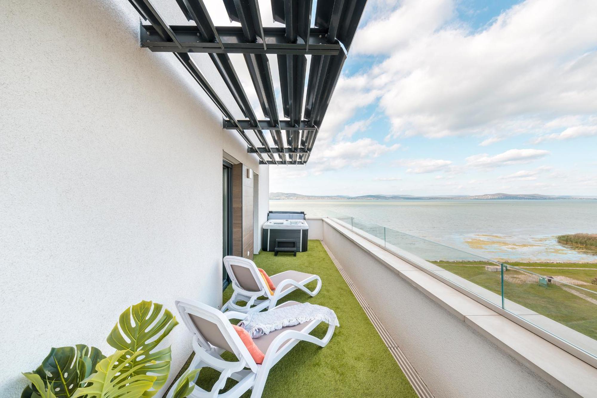 Sunset Resort - Lakeside Apartment Fonyód エクステリア 写真
